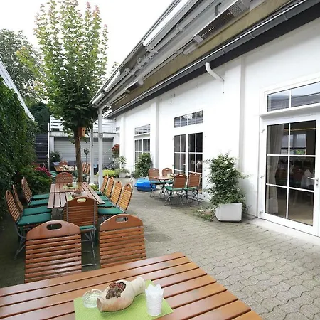 Kroeger Hotel 3*
